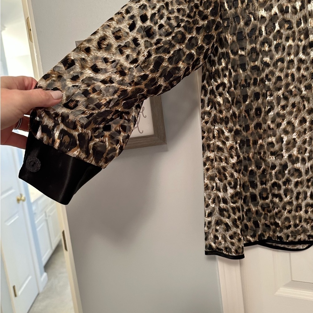 SAM Sheer Leopard Blouse - Picture 7 of 10